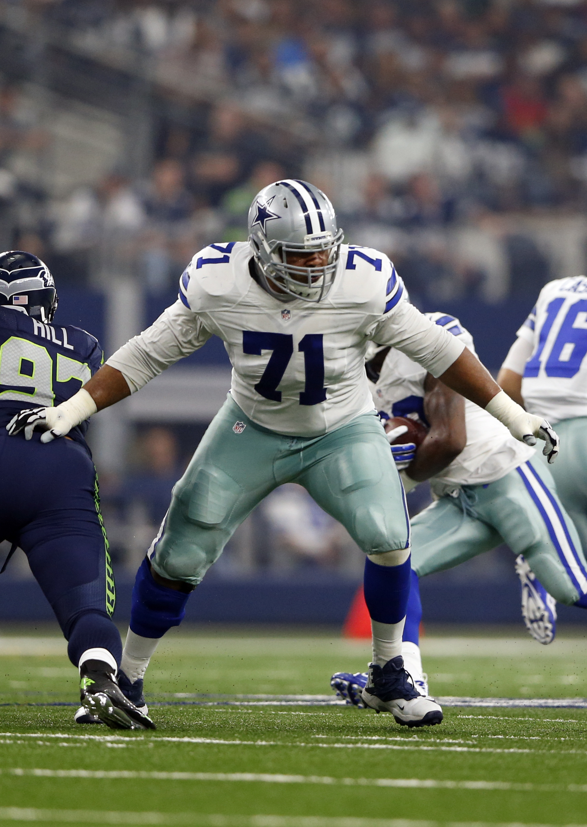 La'el Collins was the Fourth-Highest Graded Offensive Tackle by PFF in 2019  ✭ Inside The Star