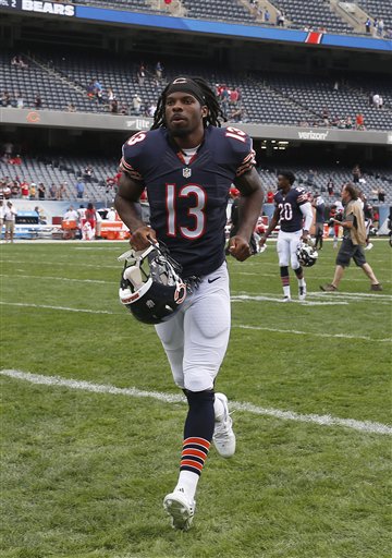 Chicago Bears wide receiver Kevin White warms up during an NFL football  training camp in Bourbonnais, Ill., Thursday, July 27, 2017. (AP Photo/Nam  Y. Huh Stock Photo - Alamy