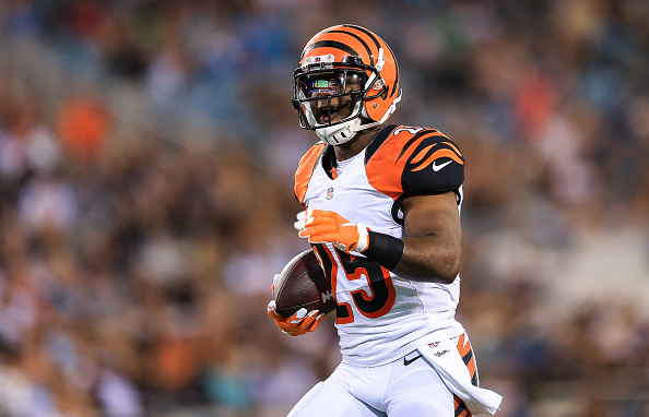 Ex-Bengals, Buccaneers RB Giovani Bernard retires after 10-year