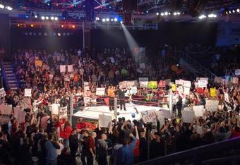 Crowd_crop_340x234