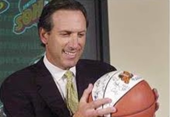 Howardschultz4bb_crop_340x234