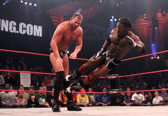 Dangelo-dinero-vs-matt-morgan_crop_340x234