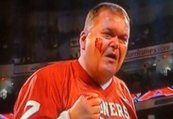Wwe-raw-20110426031750519-000_crop_340x234