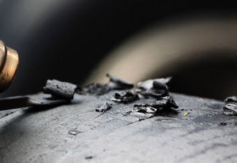 Pirelli-worn-tyre-melbourne-circuit_2577553_crop_340x234