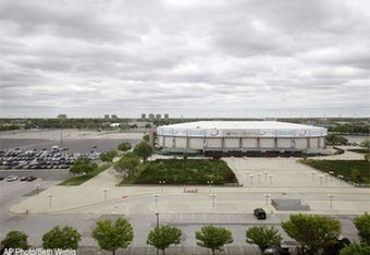 Nassau_arena487_381_crop_340x234