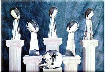 Dallas-cowboys-super-bowl-trophies_crop_340x234