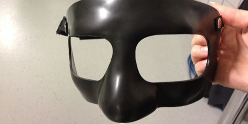 Kobe Bryant Mask: Pics of Mamba's New Black Mask | Bleacher Report