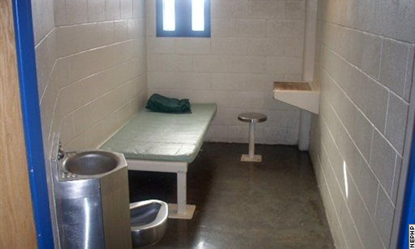 Floyd_mayweathers_jail_cell_will_look_like_this_original