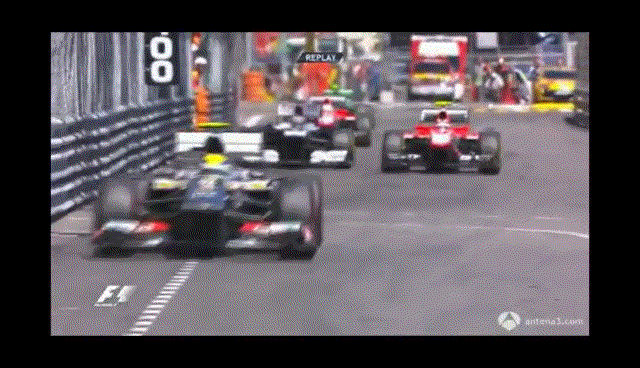 Grosjean and Maldonado at Lotus. Is anyone safe at turn 1? 774940361_original