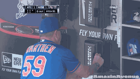 Mets' Coach Loses Battle with Bullpen Phone