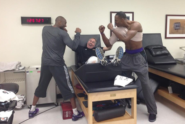 kobe-bryant-dwight-howard-fight_original