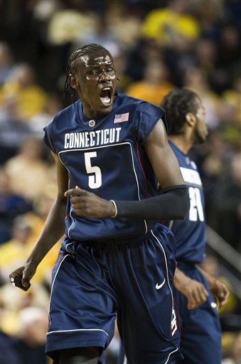 Lakers Rumors Ater Majok Worth LowRisk Flier for Los Angeles