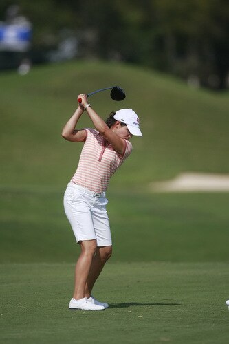 PRATTVILLE, AL - OCTOBER 1:  Lorena Ochoa of Mexico hits her drive from the 13th tee during first round play in the Navistar LPGA Classic at the Robert Trent Jones Golf Trail at Capitol Hill on October 1, 2009 in  Prattville, Alabama.  <br /><br /><span class="help">(Photo by Dave Martin/Getty Images)</span>