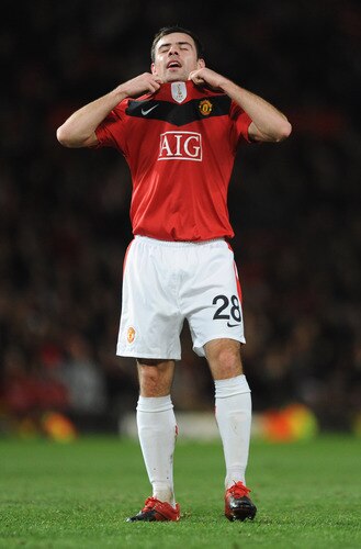 MANCHESTER, ENGLAND - NOVEMBER 25:  Darron Gibson of Manchester United reacts to a missed chance during the UEFA Champions League Group B match between Manchester United and Besiktas at Old Trafford on November 25, 2009 in Manchester, England.  <br /><br /><span class="help">(Photo by Laurence Griffiths/Getty Images)</span>