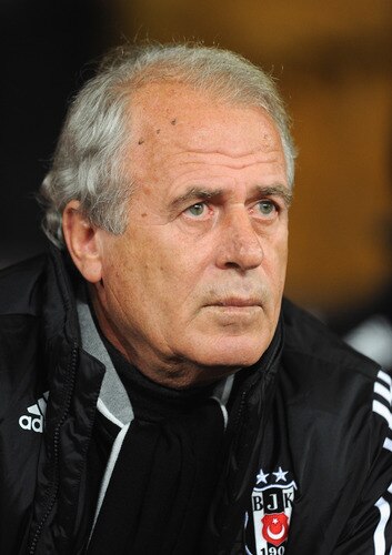 MANCHESTER, UNITED KINGDOM - NOVEMBER 25:  Besiktas Manager Mustafa Denizli looks on prior to the UEFA Champions League Group B match between Manchester United and Besiktas at Old Trafford on November 25, 2009 in Manchester, England. <br /><br /><span class="help">(Photo by Laurence Griffiths/Getty Images)</span>