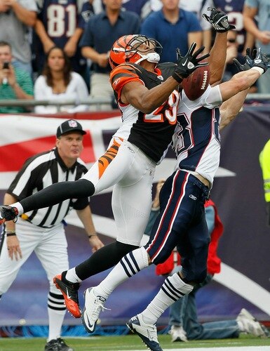 FOXBORO, MA - SEPTEMBER 12:  Leon Hall of the Cincinnati Bengals breaks up a pass intended for Wes Welker #83 of the New England Patriots during the NFL season opener  at Gillette Stadium on September 12, 2010 in Foxboro, Massachusetts. <br /><br /><span class="help">(Photo by Jim Rogash/Getty Images)</span>