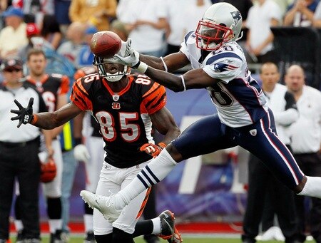 FOXBORO, MA - SEPTEMBER 12:  Darius Butler #28 of the New England Patriots breaks up a pass intended for Chad Ochocinco #85 of the Cincinnati Bengals during the NFL season opener  at Gillette Stadium on September 12, 2010 in Foxboro, Massachusetts. (Jim Rogash/ Getty Images)<br /><br /><span class="help"></span>