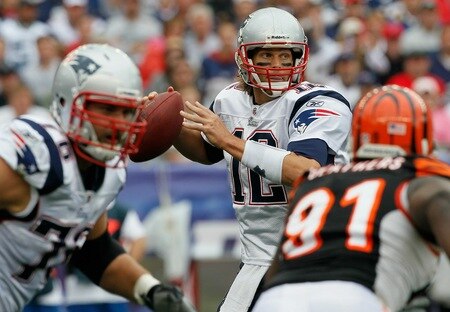 FOXBORO, MA - SEPTEMBER 12: Quarterbacks Tom Brady #12 of the New England Patriots throws a pass during a the NFL season opener against the Cincinnati Bengals at Gillette Stadium on September 12, 2010 in Foxboro, Massachusetts. <br /><br /><span class="help">(Photo by Jim Rogash/Getty Images)</span>