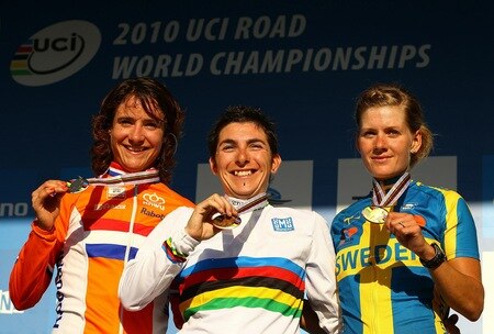 GEELONG, AUSTRALIA - OCTOBER 02:  Marianne Vos of the Netherlands, Giorgia Bronzini of Italy and Emma Johansson of Sweden pose with their medals during the medal presentation for the Women's Elite Road Race on day four of the UCI Road World Championships on October 2, 2010 in Geelong, Australia.  <br /><br /><span class="help">(Photo by Scott Barbour/Getty Images)</span>