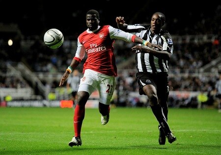 NEWCASTLE UPON TYNE, ENGLAND - OCTOBER 27:  Nile Ranger of Newcastle United competes with Emmanuel Eboue of Arsenal during the Carling Cup Fourth Round match between Newcastle United and Arsenal at St James' Park on October 27, 2010 in Newcastle, England.  <br /><br /><span class="help">(Photo by Michael Regan/Getty Images)</span>