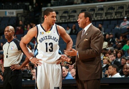 MEMPHIS, TN - DECEMBER 15: Lionel Hollins head coach of the Memphis Grizzlies talks to Xavier Henry #13 of the Memphis Grizzlies during a game against the Charlotte Bobcats on December 15, 2010 at FedExForum in Memphis, Tennessee.  <br /><br /><span class="help">(Photo by Joe Murphy/NBAE via Getty Images)</span>