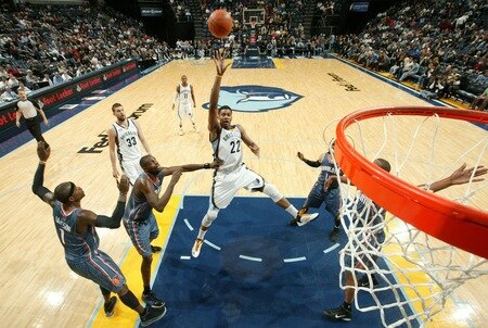 MEMPHIS, TN - DECEMBER 15: Rudy Gay #22 of the Memphis Grizzlies shoots over Nazr Mohammed #13 and Stephen Jackson #1 of the Charlotte Bobcats on December 15, 2010 at FedExForum in Memphis, Tennessee.  <br /><br /><span class="help">(Photo by Joe Murphy/NBAE via Getty Images)</span>