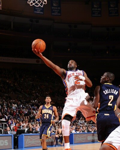 NEW YORK, NY - JANUARY 2: Raymond Felton #2 of the New York Knicks shoots against Darren Collison #2 of the Indiana Pacers during a game on January 2, 2011 at Madison Square Garden in New York City.  <br /><br /><span class="help">(Photo by David Dow/NBAE via Getty Images)</span>