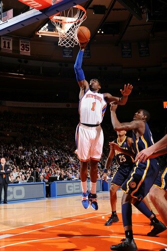 NEW YORK, NY - JANUARY 2: Amar'e Stoudemire #1 of the New York Knicks dunks against the Indiana Pacers during a game on January 2, 2011 at Madison Square Garden in New York City.  <br /><br /><span class="help">(Photo by David Dow/NBAE via Getty Images)</span>
