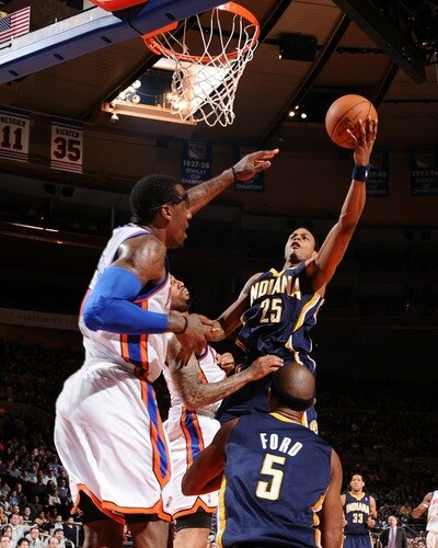 NEW YORK, NY - JANUARY 2: Brandon Rush #25 of the Indiana Pacers shoots against Amar'e Stoudemire #1 of the New York Knicks during a game on January 2, 2011 at Madison Square Garden in New York City.  <br /><br /><span class="help">(Photo by David Dow/NBAE via Getty Images)</span>