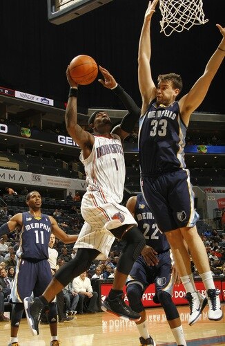 CHARLOTTE, NC - JANUARY 10:  Stephen Jackson #1 of the Charlotte Bobcats drives against Marc Gasol #33 of the Memphis Grizzlies on January 10, 2011 at Time Warner Cable Arena in Charlotte, North Carolina.  <br /><br /><span class="help">(Photo by Kent Smith/NBAE via Getty Images)</span>