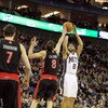 Toronto Raptors v New Jersey Nets