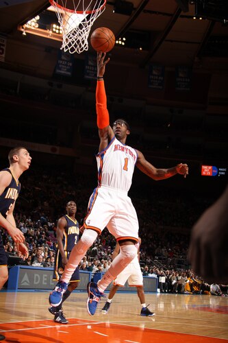 NEW YORK, NY - MARCH 13: Amar'e Stoudemire #1 of the New York Knicks shoots against the Indiana Pacers during a game on March 13, 2011 at Madison Square Garden in New York City.  <br /><br /><span class="help">(Photo by Nathaniel S. Butler/NBAE via Getty Images)</span>
