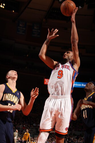 NEW YORK, NY - MARCH 13: Jared Jeffries #9 of the New York Knicks shoots against Tyler Hansbrough #50 of the Indiana Pacers during a game on March 13, 2011 at Madison Square Garden in New York City.  <br /><br /><span class="help">(Photo by Nathaniel S. Butler/NBAE via Getty Images)</span>
