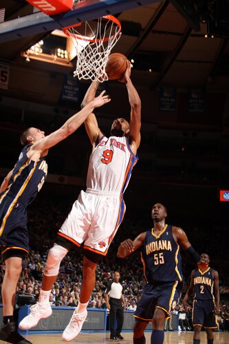NEW YORK, NY - MARCH 13: Jared Jeffries #9 of the New York Knicks dunks against Tyler Hansbrough #50 of the Indiana Pacers during a game on March 13, 2011 at Madison Square Garden in New York City.  <br /><br /><span class="help">(Photo by Nathaniel S. Butler/NBAE via Getty Images)</span>