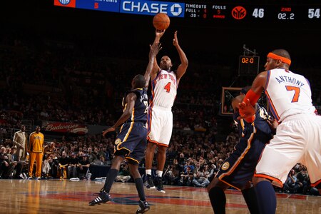 NEW YORK, NY - MARCH 13: Chauncey Billups #4 of the New York Knicks shoots against Darren Collison #2 of the Indiana Pacers during a game on March 13, 2011 at Madison Square Garden in New York City.  <br /><br /><span class="help">(Photo by Nathaniel S. Butler/NBAE via Getty Images)</span>