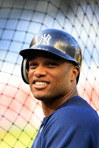 NEW YORK, NY - APRIL 26: Robinson Cano #24 of the New York Yankees takes batting practice before the game against the Chicago White Sox at Yankee Stadium on April 26, 2011 in the Bronx borough of New York City.  <br /><br /><span class="help">(Photo by Chris Trotman/Getty Images)</span>