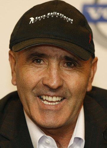 MADRID, SPAIN - OCTOBER 14: Golf great Seve Ballesteros talks to media during the press conference of the Volvo World Match Play Championship 2009 presentation at Intercontinental Hotel on October 14, 2009 in Madrid, Spain. <br /><br /><span class="help">(Photo by Angel Martinez/Getty Images)</span>