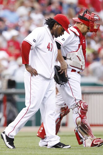 CINCINNATI, OH - JUNE 22: Johnny Cueto #47 of the Cincinnati Reds talks with catcher Ramon Hernandez #55 during the second game of a doubleheader against the New York Yankees at Great American Ball Park on June 22, 2011 in Cincinnati, Ohio. <br /><br /><span class="help">(Photo by Joe Robbins/Getty Images)</span>
