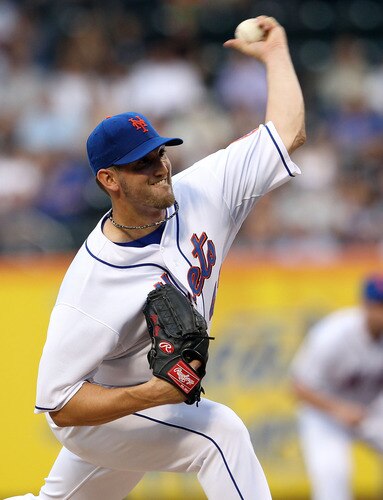 NEW YORK, NY - JULY 01: Jonathon Niese #49 of the New York Mets pitches against the New York Yankees at Citi Field on July 1, 2011 in the Flushing neighborhood of the Queens borough of New York City.  <br /><br /><span class="help">(Photo by Nick Laham/Getty Images)</span>