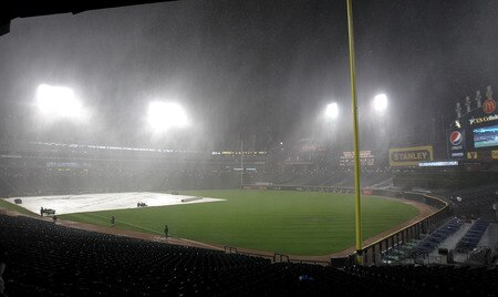 CHICAGO, IL - AUGUST 02: A storm stops a game between the Chicago White Sox and the New York Yankees in the 7th inning at U.S. Cellular Field on August 2, 2011 in Chicago, Illinois. <br /><br /><span class="help">(Photo by Jonathan Daniel/Getty Images)</span>