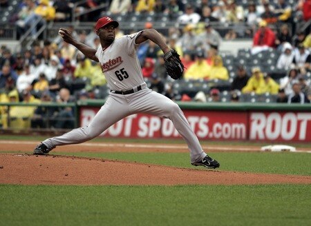 PITTSBURGH, PA - SEPTEMBER 05:  Henry Sosa #65 of the Houston Astros pitches against the Pittsburgh Pirates during the game on September 5, 2011 at PNC Park in Pittsburgh, Pennsylvania.  <br /><br /><span class="help">(Photo by Justin K. Aller/Getty Images)</span>