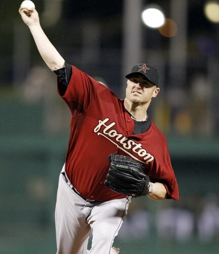 PITTSBURGH, PA - SEPTEMBER 06:  Brett Myers #39 of the Houston Astros pitches against the Pittsburgh Pirates during the game on September 6, 2011 at PNC Park in Pittsburgh, Pennsylvania.  <br /><br /><span class="help">(Photo by Justin K. Aller/Getty Images)</span>