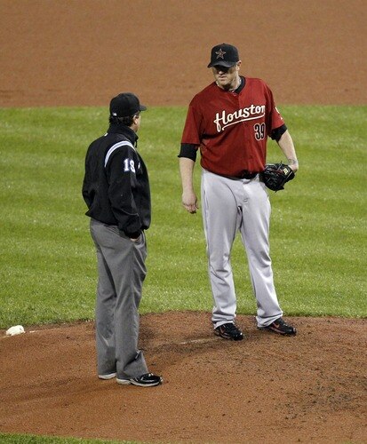 PITTSBURGH, PA - SEPTEMBER 06:  Brett Myers #39 of the Houston Astros talks with an umpire about mound conditions against the Pittsburgh Pirates during the game on September 6, 2011 at PNC Park in Pittsburgh, Pennsylvania.  <br /><br /><span class="help">(Photo by Justin K. Aller/Getty Images)</span>
