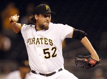 PITTSBURGH, PA - SEPTEMBER 07:  Joel Hanrahan #52 of the Pittsburgh Pirates closes the game against the Houston Astros during the game on September 7, 2011 at PNC Park in Pittsburgh, Pennsylvania.  The Pirates defeated the Astros 5-4.  <br /><br /><span class="help">(Photo by Justin K. Aller/Getty Images)</span>