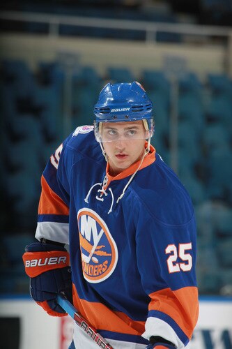 UNIONDALE, NY - SEPTEMBER 12: Nino Niederreiter #25 of the New York Islanders skates against the Boston Bruins during a rookie game exhibition at Nassau Coliseum on September 12, 2011 in Uniondale, New York.  <br /><br /><span class="help">(Photo by Bruce Bennett/Getty Images)</span>