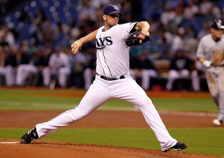 ST PETERSBURG, FL - SEPTEMBER 26:  Pitcher James Shields #33 of the Tampa Bay Rays pitches against the New York Yankees during the game at Tropicana Field on September 26, 2011 in St. Petersburg, Florida.  <br /><br /><span class="help">(Photo by J. Meric/Getty Images)</span>