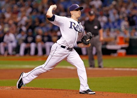 ST PETERSBURG, FL - SEPTEMBER 27:  Pitcher Jeremy Hellickson #58 of the Tampa Bay Rays pitches against the New York Yankees during the game at Tropicana Field on September 27, 2011 in St. Petersburg, Florida.  <br /><br /><span class="help">(Photo by J. Meric/Getty Images)</span>