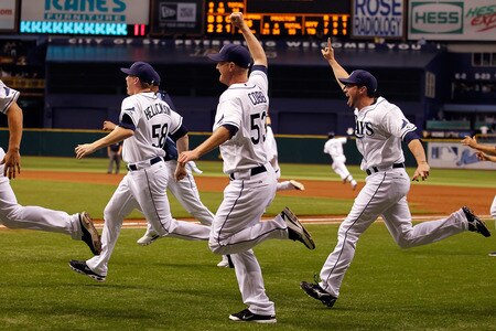 ST PETERSBURG, FL - SEPTEMBER 28:  The Tampa Bay Rays celebrate their victory over the New York Yankees at Tropicana Field on September 28, 2011 in St. Petersburg, Florida.  <br /><br /><span class="help">(Photo by J. Meric/Getty Images)</span>