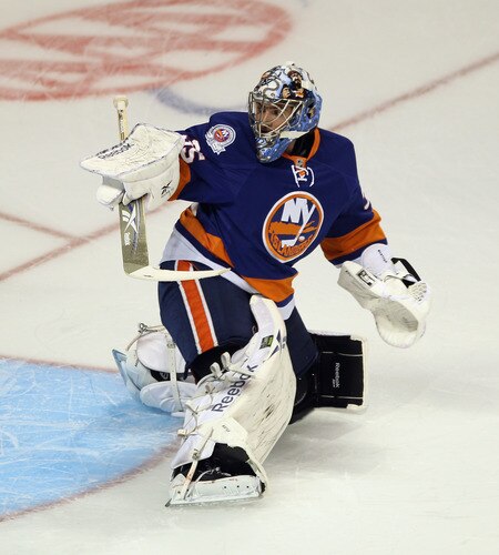 BRIDGEPORT, CT - OCTOBER 01: Al Montoya #35 of the New York Islanders tends the net in warmups prior to the game against the Boston Bruins at the Webster Bank Arena on October 1, 2011 in Bridgeport, Connecticut.  <br /><br /><span class="help">(Photo by Bruce Bennett/Getty Images)</span>