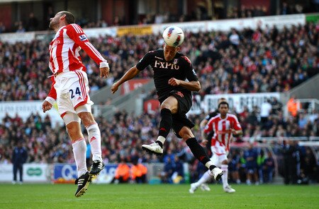 STOKE ON TRENT, ENGLAND - OCTOBER 15: Bobby Zamora of Fulham heads goalwards during the Barclays Premier League match between Stoke City and Fulham at Britannia Stadium on October 15, 2011 in Stoke on Trent, England.  <br /><br /><span class="help">(Photo by Laurence Griffiths/Getty Images)</span>